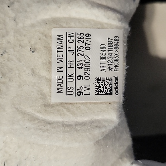 Adidas Gazelle Gray Sneakers - Picture 11 of 11